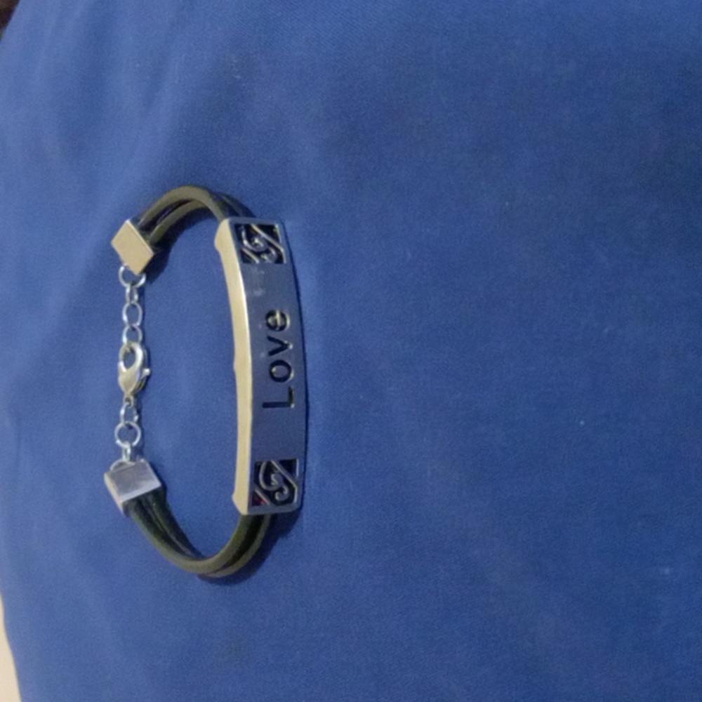Love braclet - Picture 2 of 2
